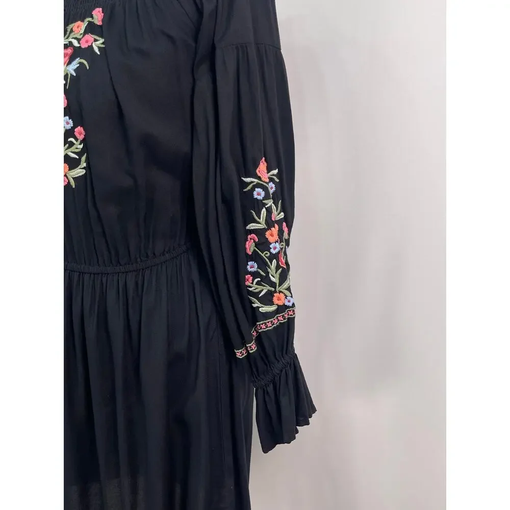 Hollister Size XS Black Floral Embroidered Long‑Sleeve Babydoll Dress - Picture 4 of 13